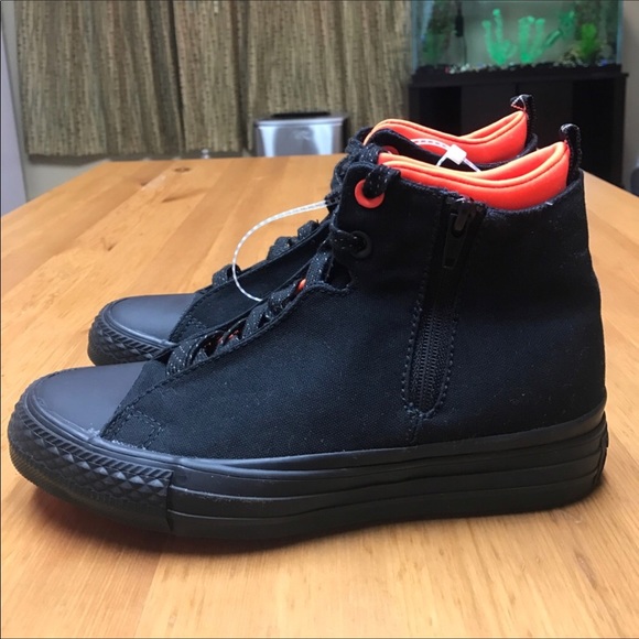 🔥 NWOT Selene Hi CONVERSE 🔥 - Picture 3 of 8